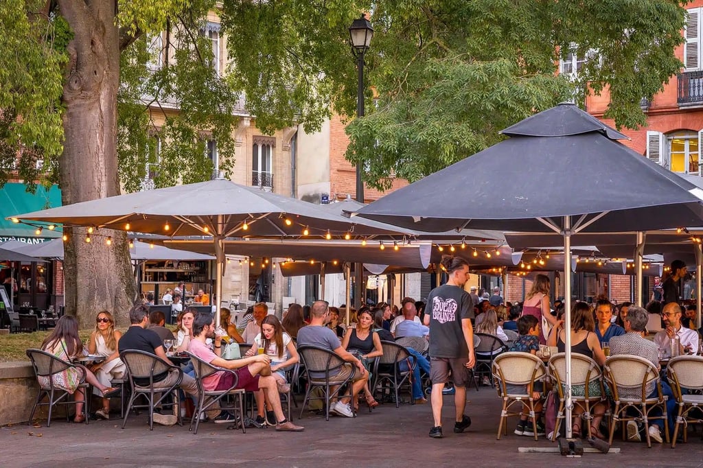 Déjeuner à la brasserie les arcades