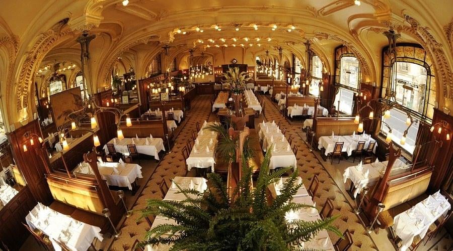 Dîner à la brasserie l'excelsior