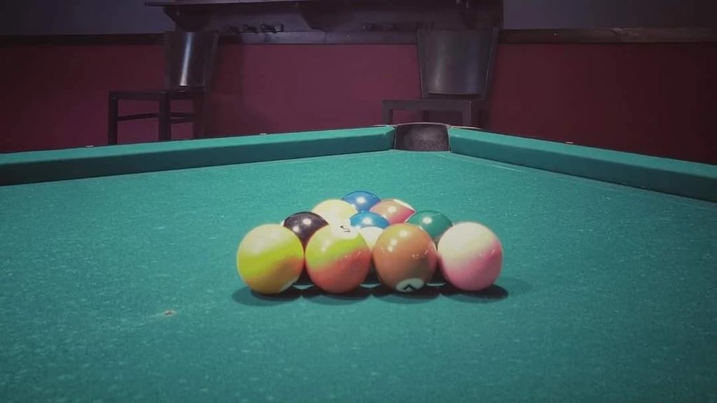 Billard a La Boule Noire