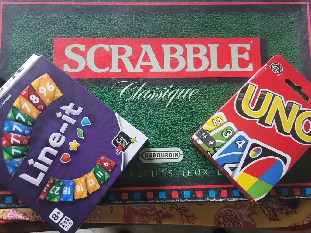 Jeux de société chez Colette Club.