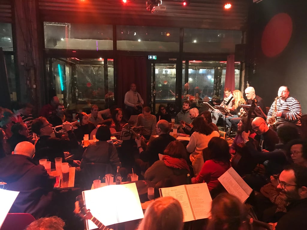Concert gratuit et superbe de 30 musiciens