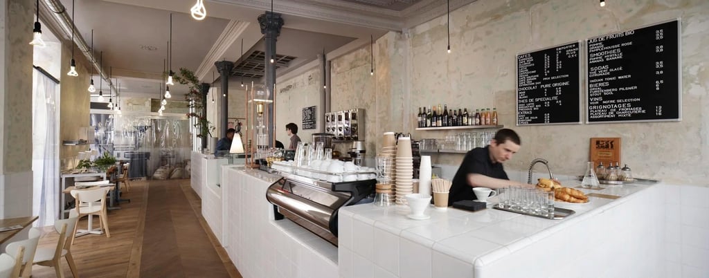 Pause au café coutume