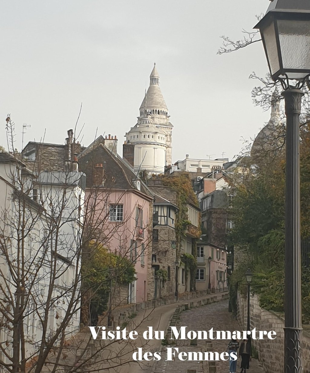 Rue de l'Arbreuvoir, Montmarte, Paris, France.