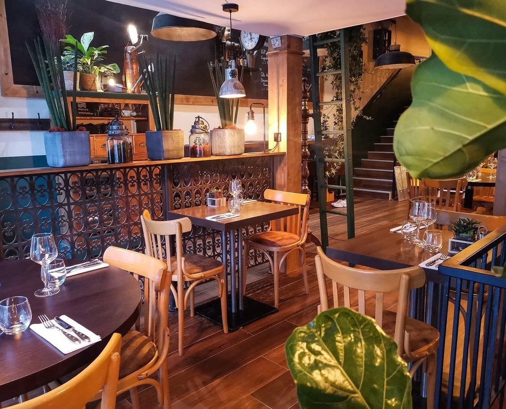 Déjeuner du jeudi, équipe Ô Bistro des artistes
