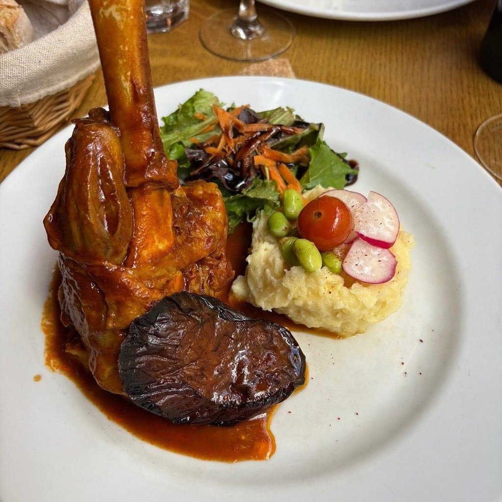 Déjeuner au café des gourmets