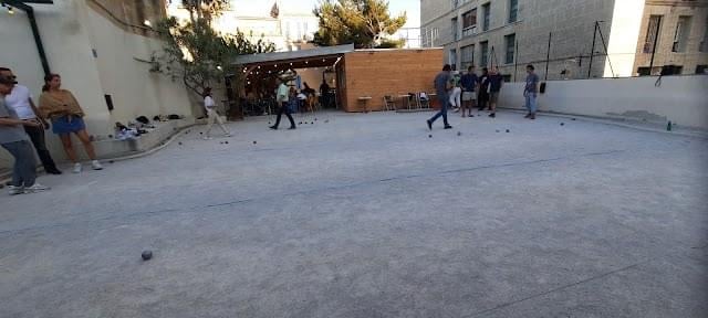 Pétanque et pizza à La Boule des Vents