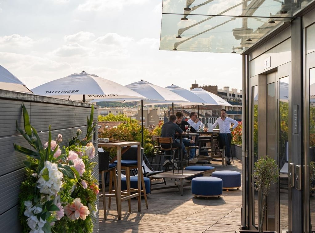 🍹 Pause Conviviale & Verre au New Rose Bar