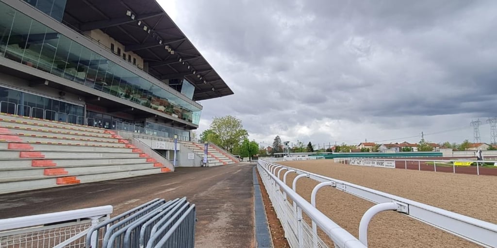 L’hippodrome du Carré de Soie