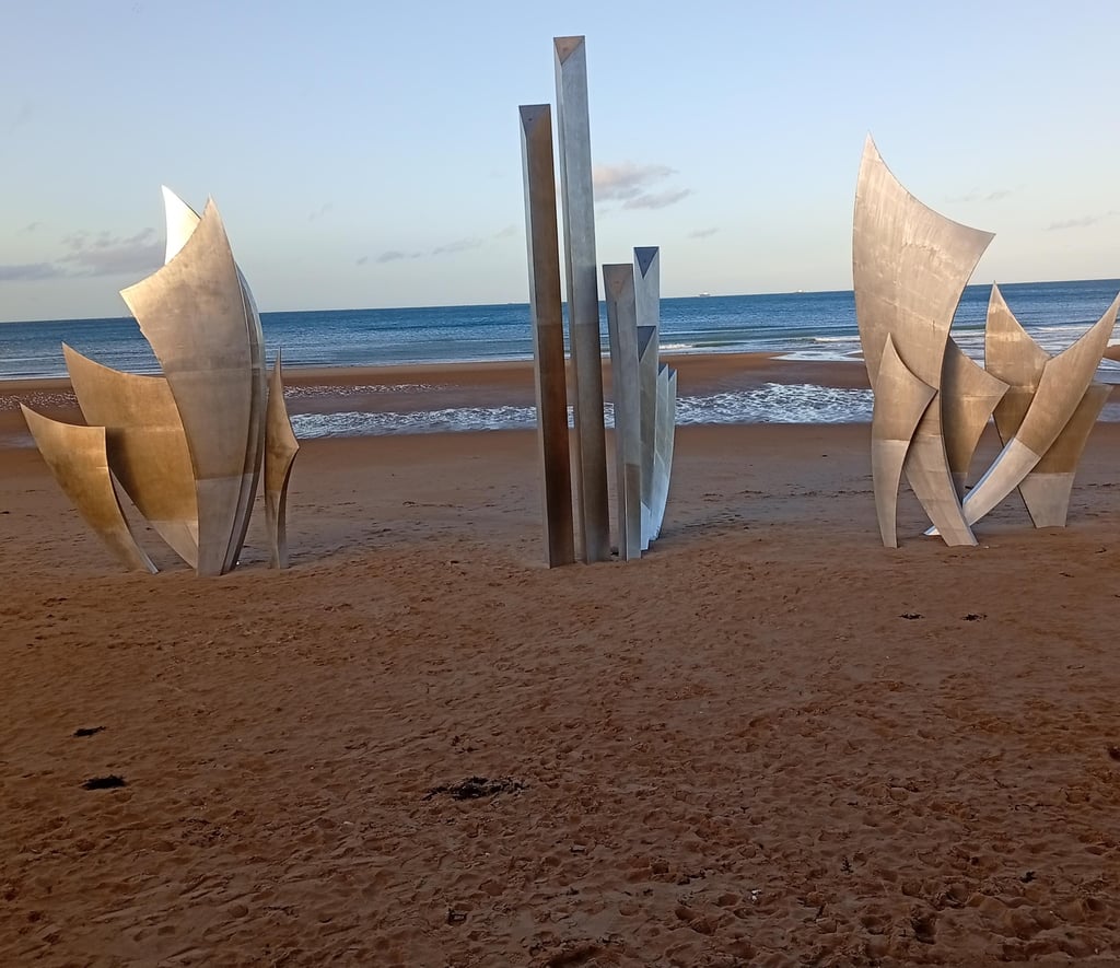 Marche conviviale sur la plage d'Omaha