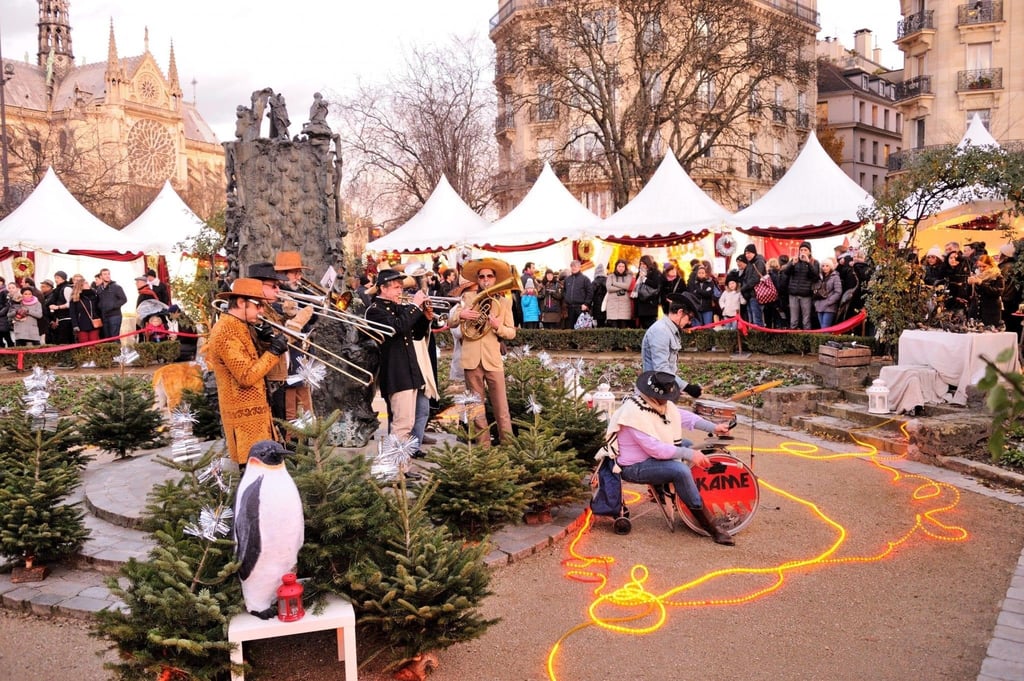 🎄 Escapade Magique : Marché de Noël de Notre-Dame