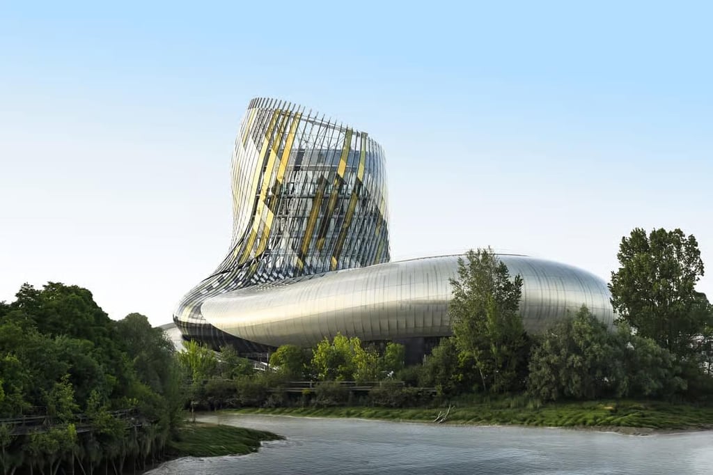 🍷 Visite immersive & dégustation à La Cité du Vin