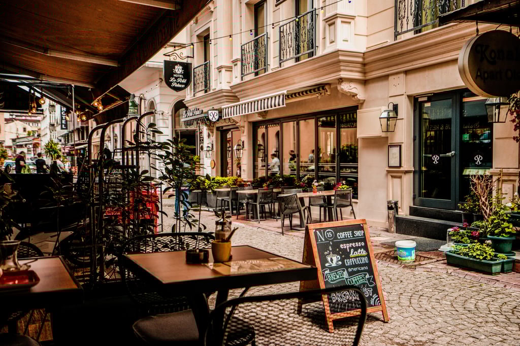 Café entre "Colette"