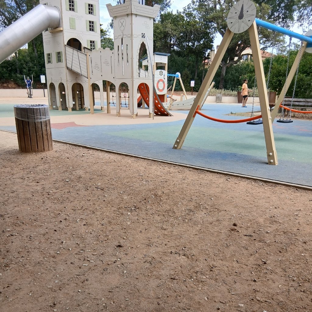 Menu Repas à Villa Poulbot et Café Compris