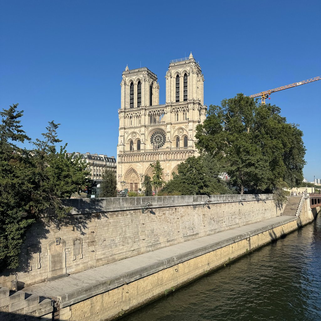 Parisian bridge