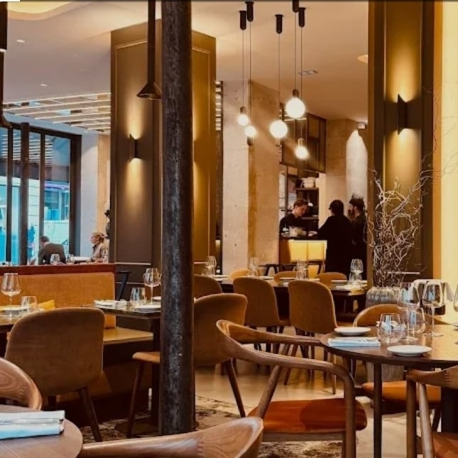 Dejeuner à l'Onyx Paris 9eme