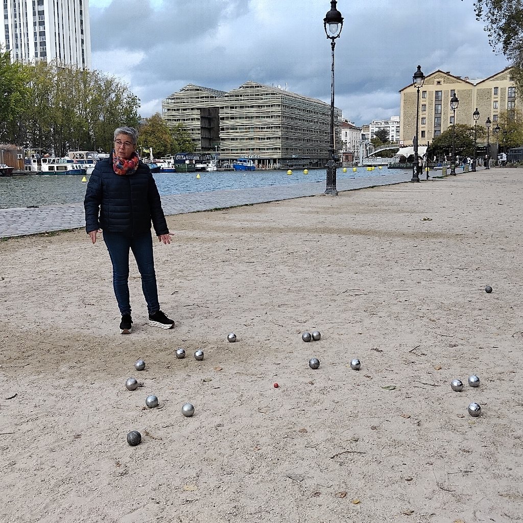 Pétanque au bord de l’eau