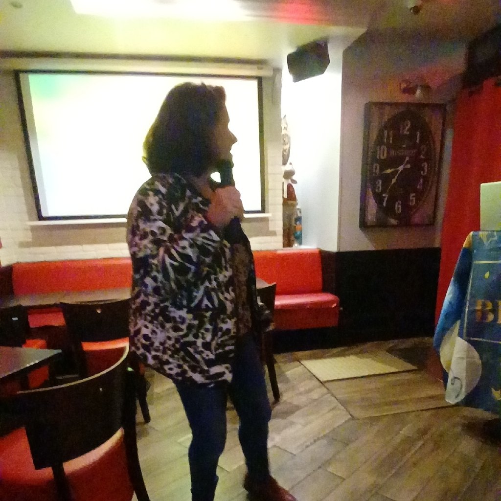 APÉRO KARAOKE  BRASSERIE L'OLYMPE  PARIS 19ÈME