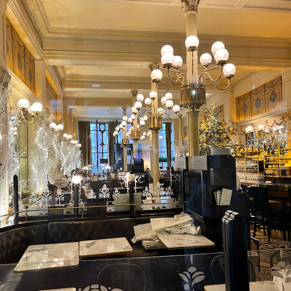 Déjeuner au Grand Colbert