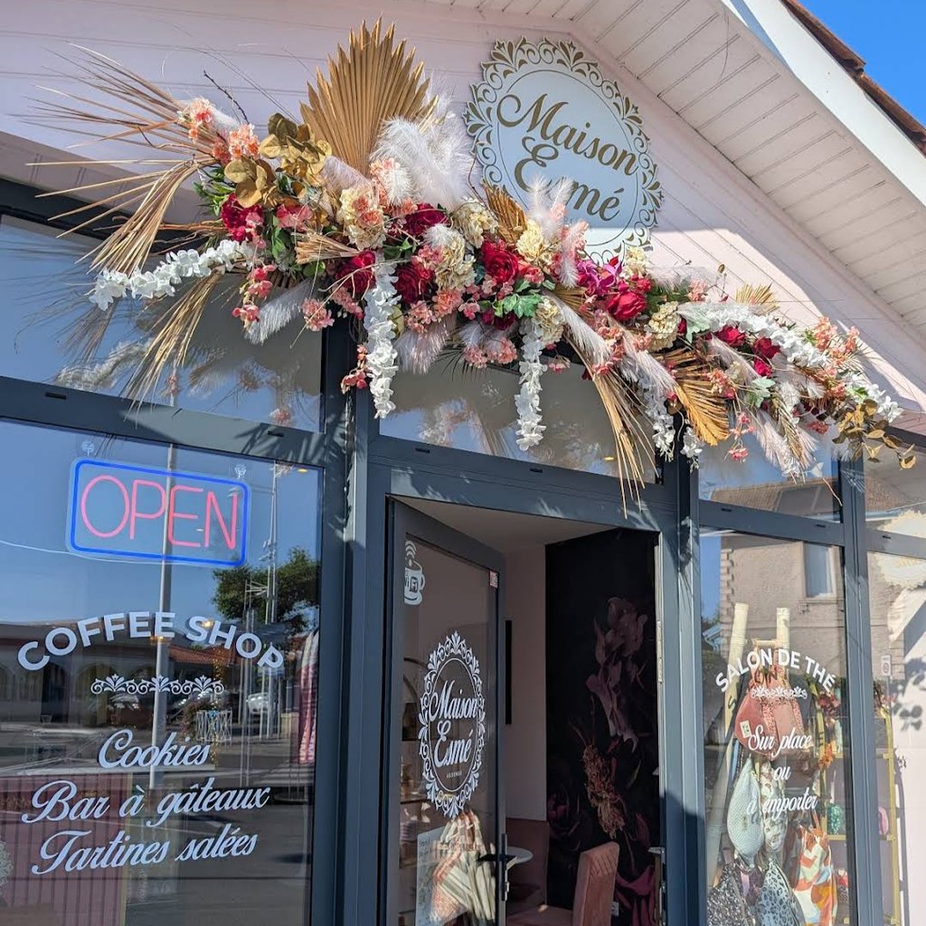 Ital Eis Salon signage