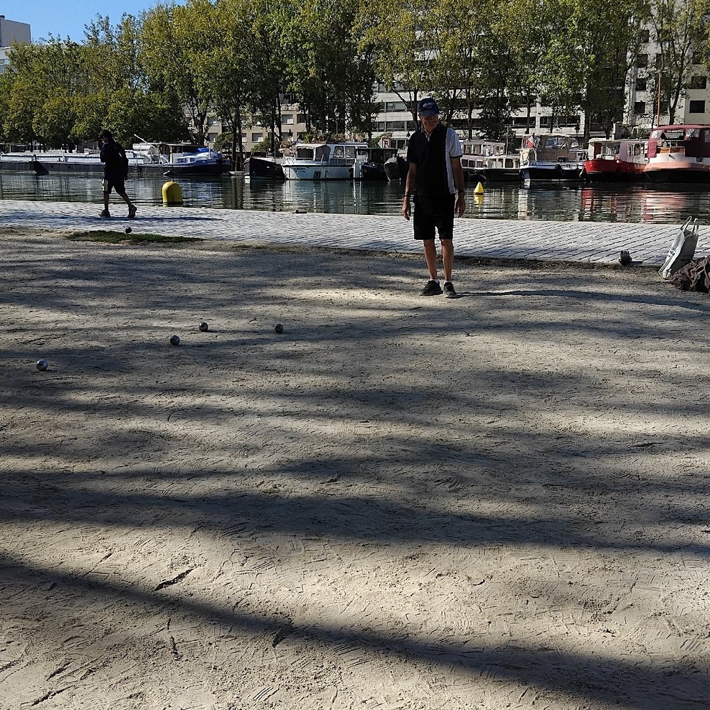 Pétanque au bord de l’eau