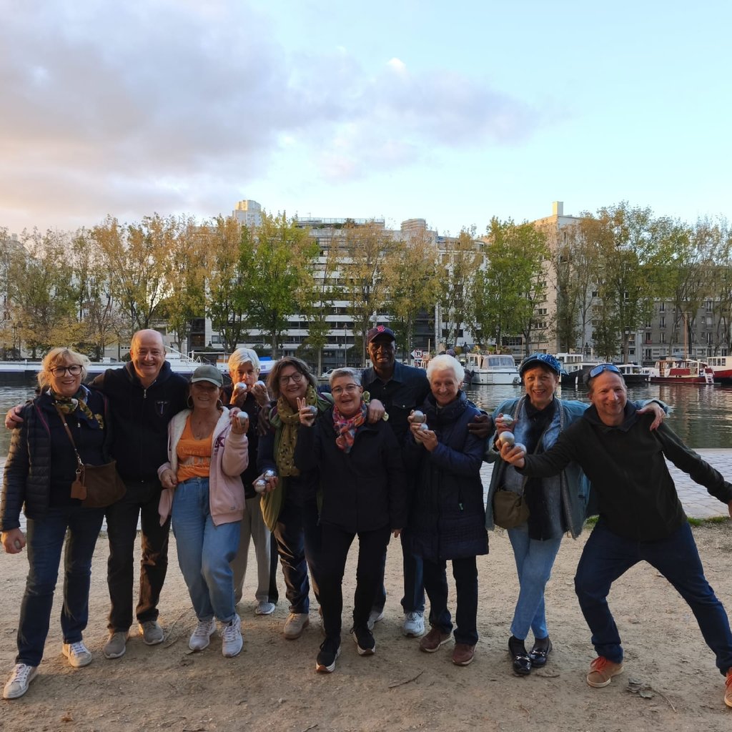 Pétanque au bord de l’eau