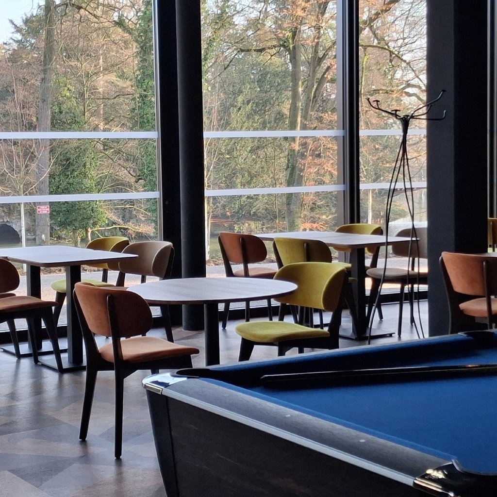 Café-Kuchen à l'Orangerie. 