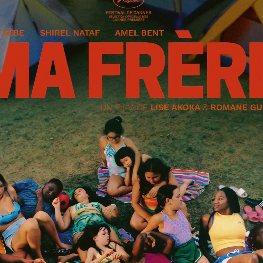 a building with a sign that says cinema trianon