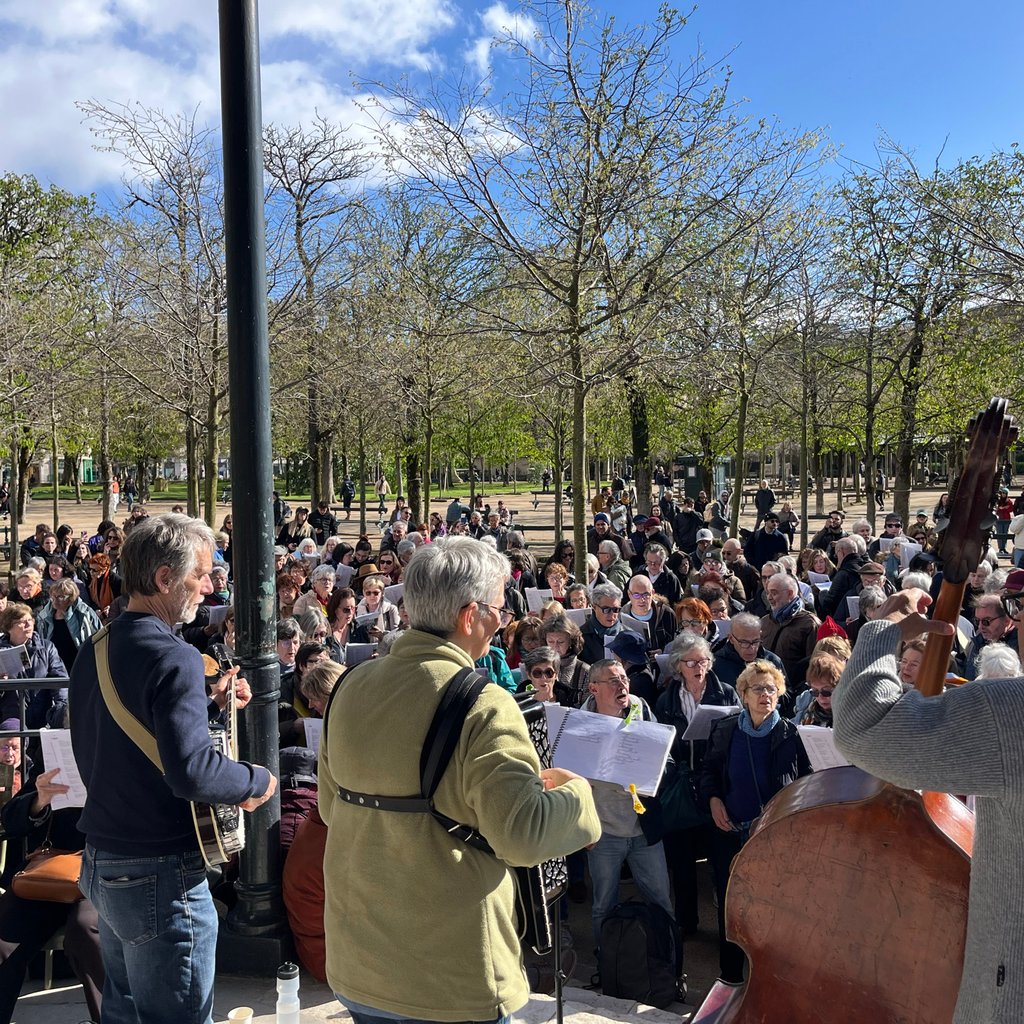 Chorale de rue avec les Bachiques Bouzouks