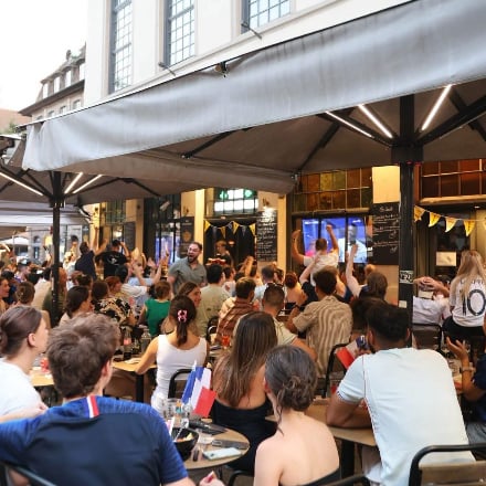 café du samedi au café Le Dub en terrasse 💚