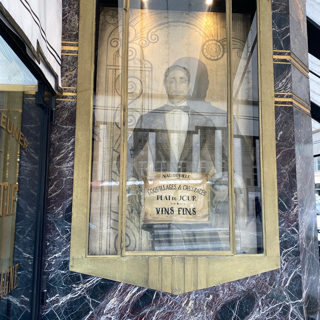 Happy Hour 🦪🫒🥂🥨🍸 au Vaudeville !