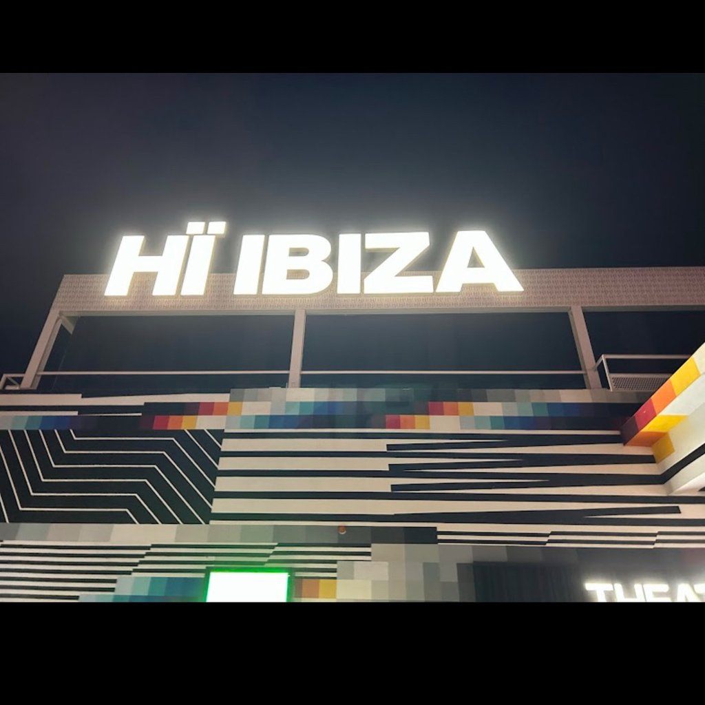 I hope you like the photo! If you do, please leave a like. Feel free to check out my commercial food + hotel photography here on my other account: sebastiancoman and visit my website to get in touch with me: sebcoman.com