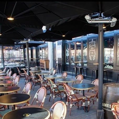 irish pub The Black Lion