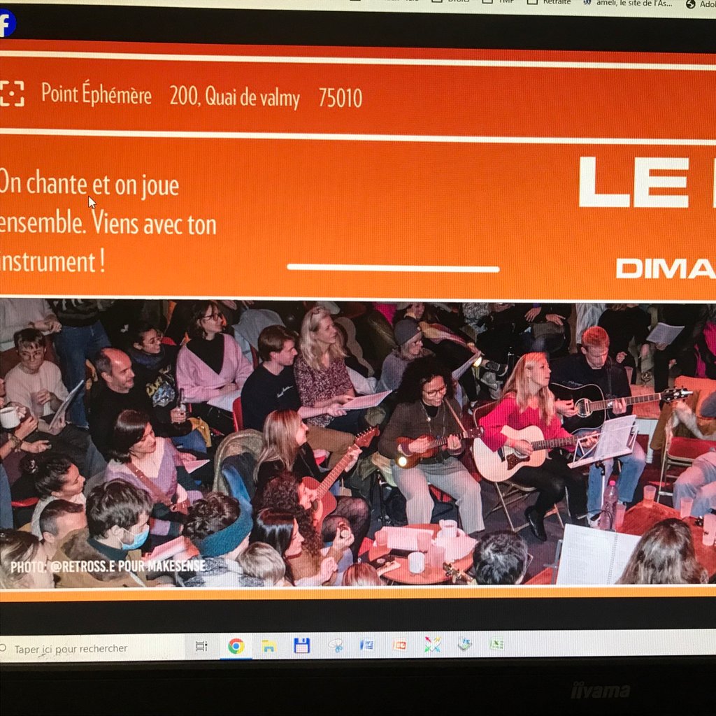 le buff un karaoke avec 30 musiciens autour de vous