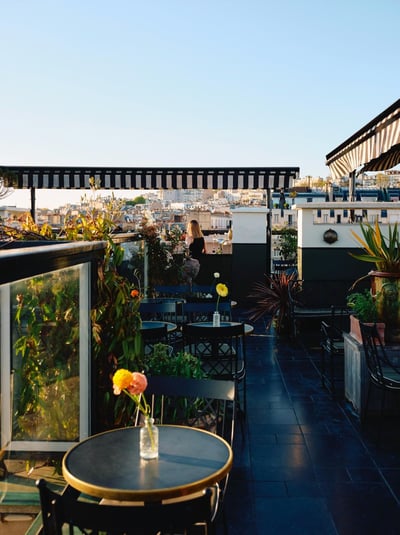Apéro d’altitude sur le rooftop Maggie ! 🍹✨