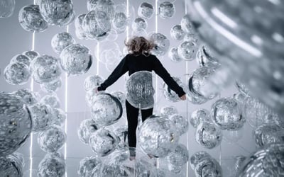 Plongée dans l’univers gonflable d’EUPHORIA !