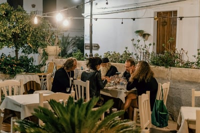 Déjeuner détente au vert à Paris