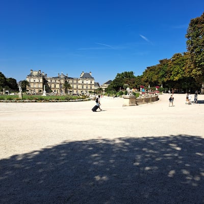 Déjeuner des voisins du LUXEMBOURG