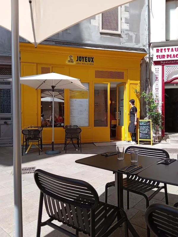 Café au Café Joyeux
