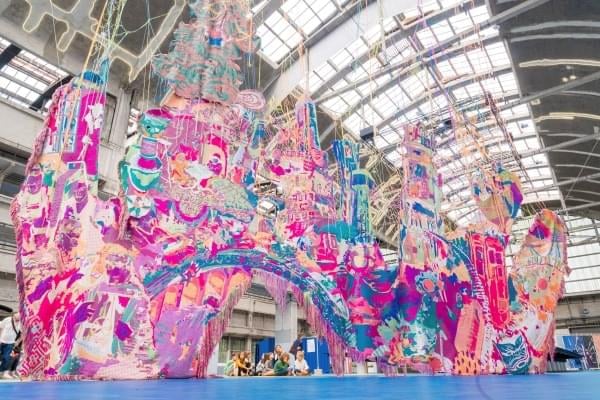 🎨 Biennale d'Art Contemporain : Immersion aux Grandes Locos