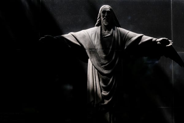 Balade photo au Père Lachaise "d'encre et de sang"