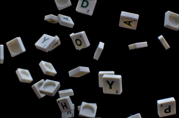 Une partie de Scrabble au Baraka Jeux !