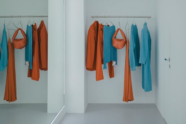 Été 2026 : les tendances mode qui mettent en valeur après 50 ans