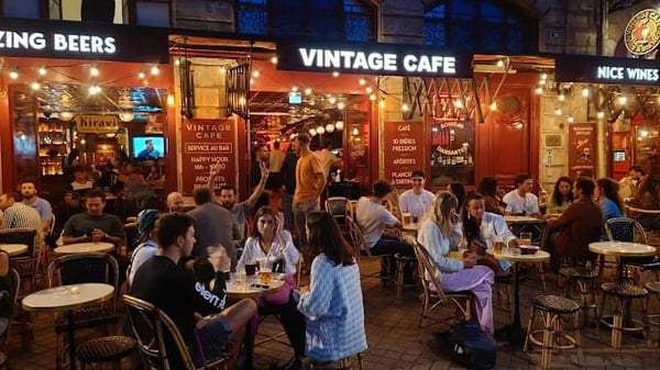 💃 Danse : Apéro dansant et rythmes rétro au Vintage Café