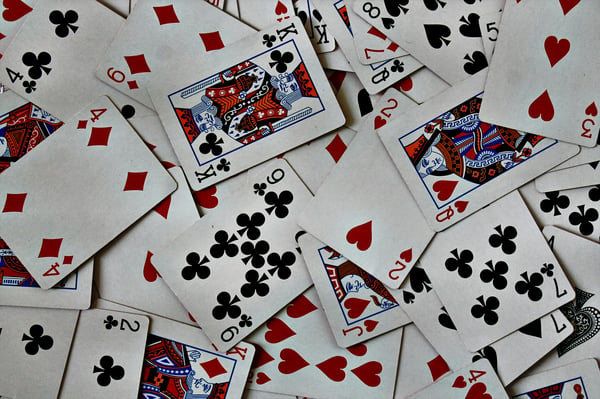 Jouons aux cartes