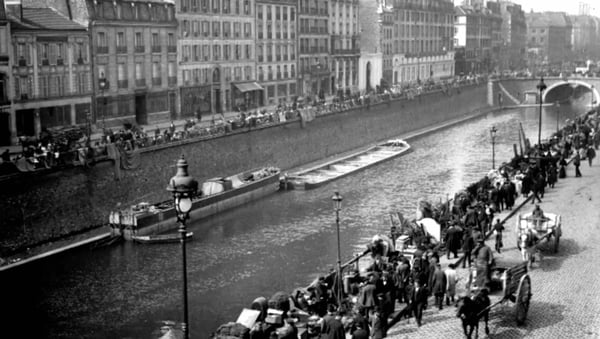 Histoires du canal Saint-Martin - 1H15 de marche - 1H15 au Chansonnier
