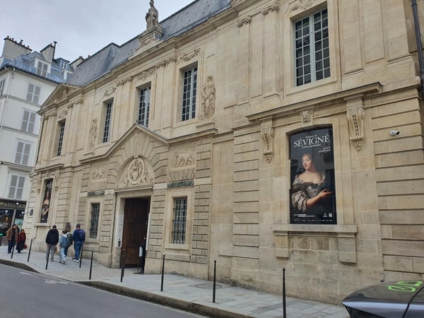 Tour Marais : sur les pas de la Marquise