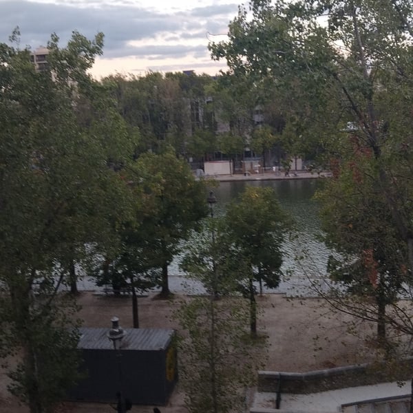 Pétanque au bord de l’eau
