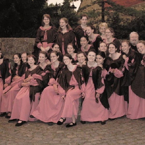 Concert 🎶🎵 du « Seattle Girls Choir » avec Roland 🌟