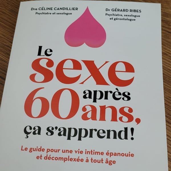 1ere Séance Dedicace accompagnée d'une conference des 2 auteurs !