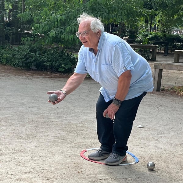 PETANQUE CONVIVIALE AUX TUILERIES 😩